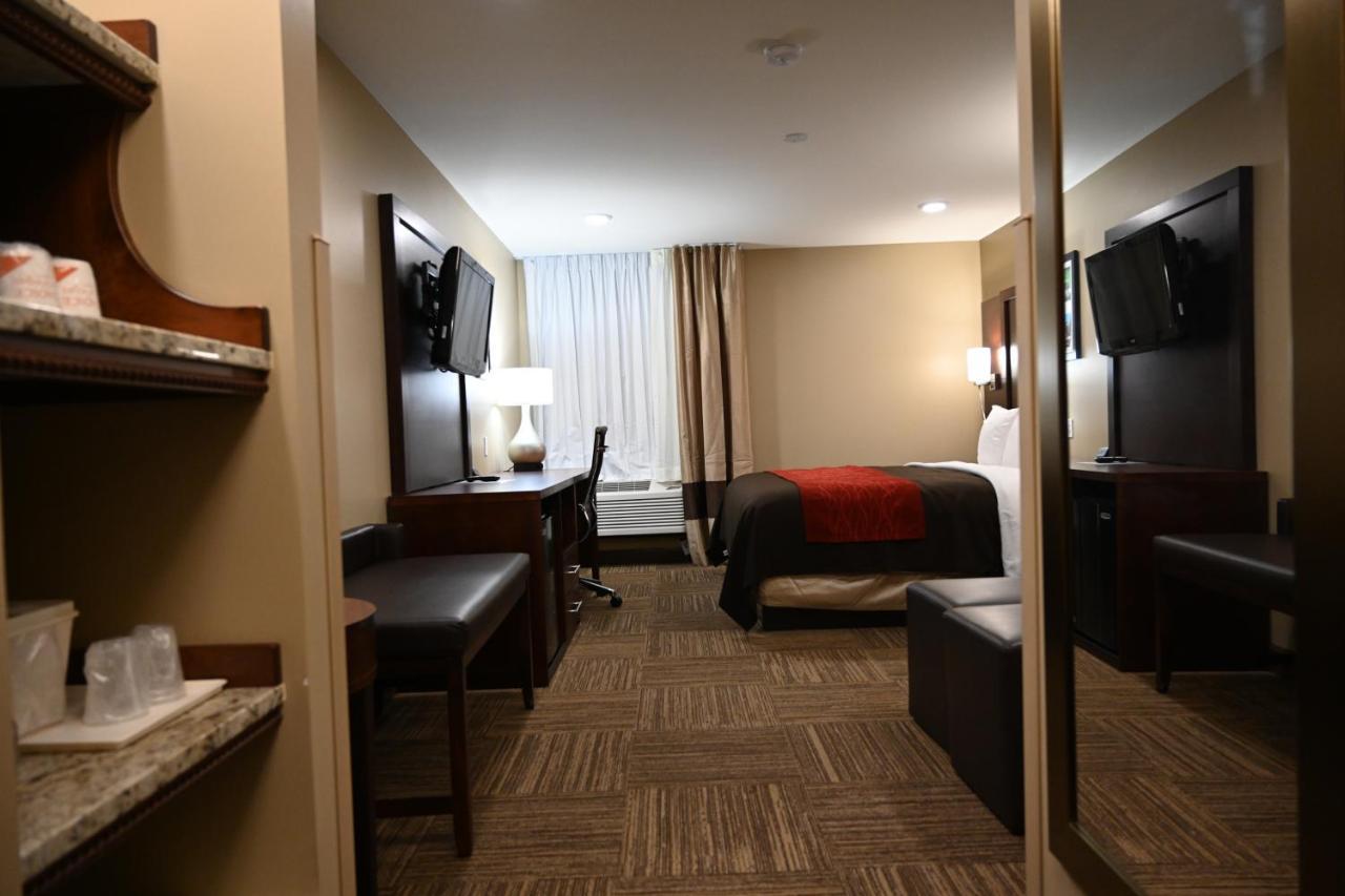 Giles Hotel Inn And Suites Pulaski Esterno foto