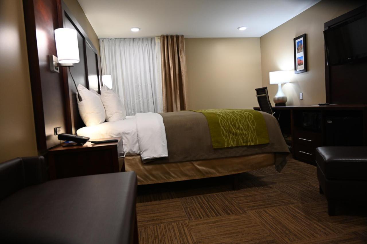 Giles Hotel Inn And Suites Pulaski Esterno foto