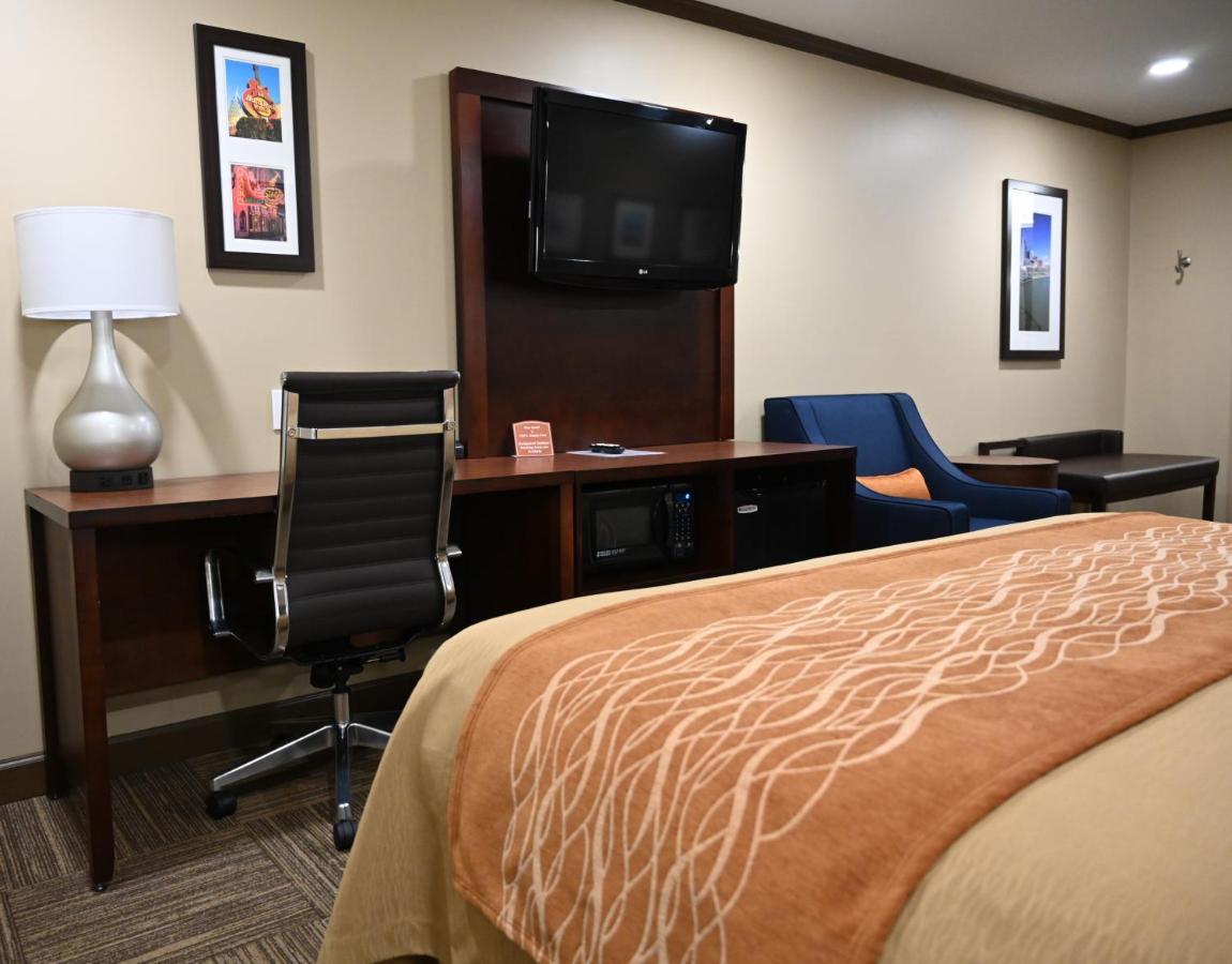 Giles Hotel Inn And Suites Pulaski Esterno foto