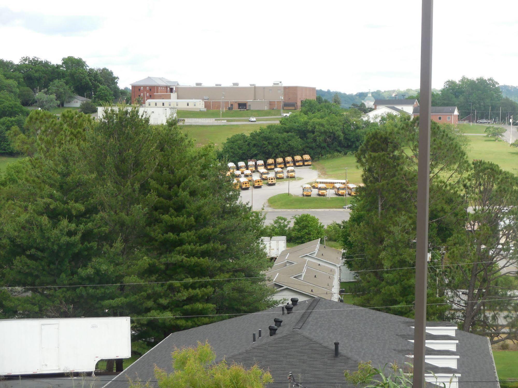 Giles Hotel Inn And Suites Pulaski Esterno foto