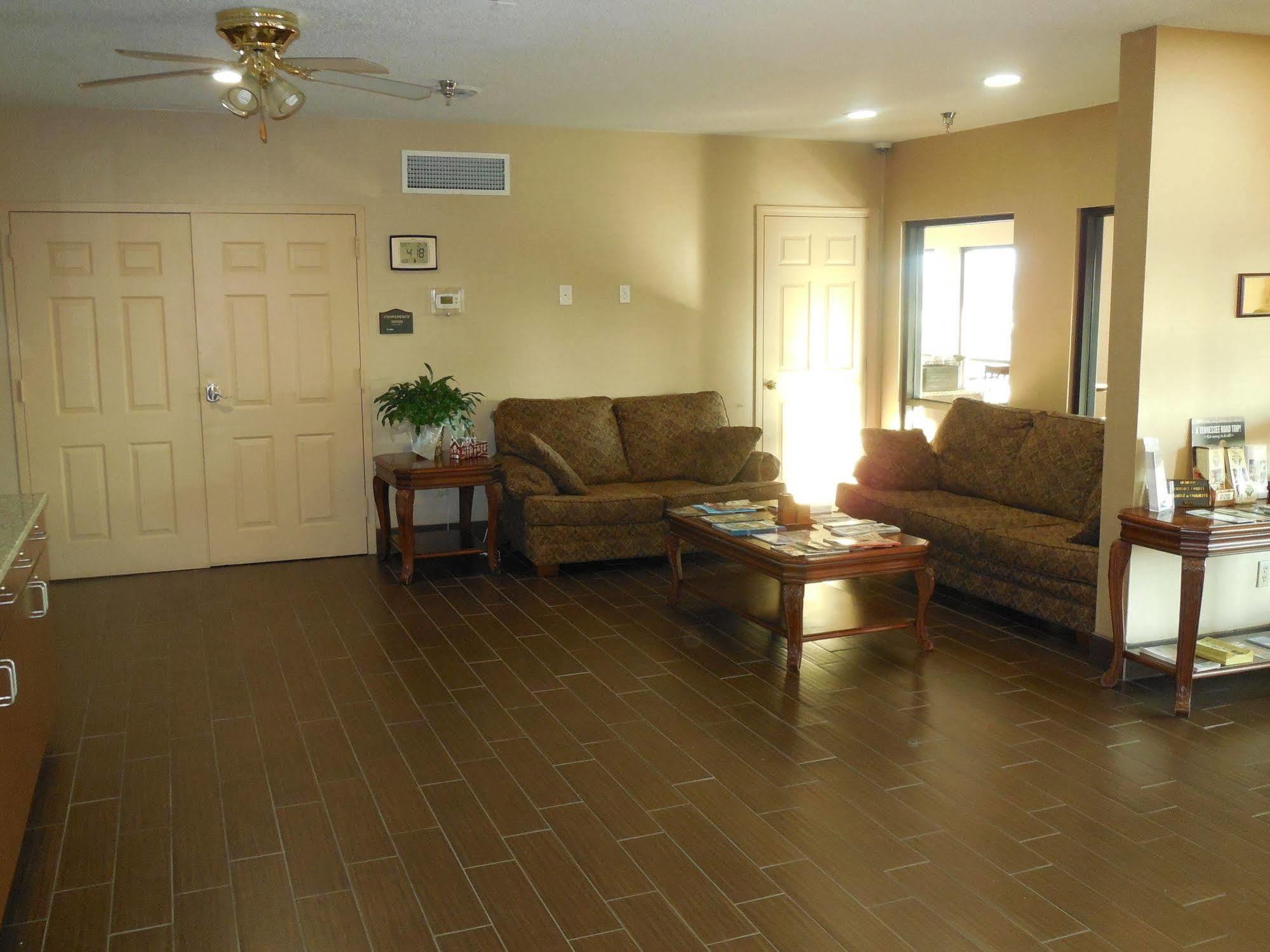 Giles Hotel Inn And Suites Pulaski Esterno foto
