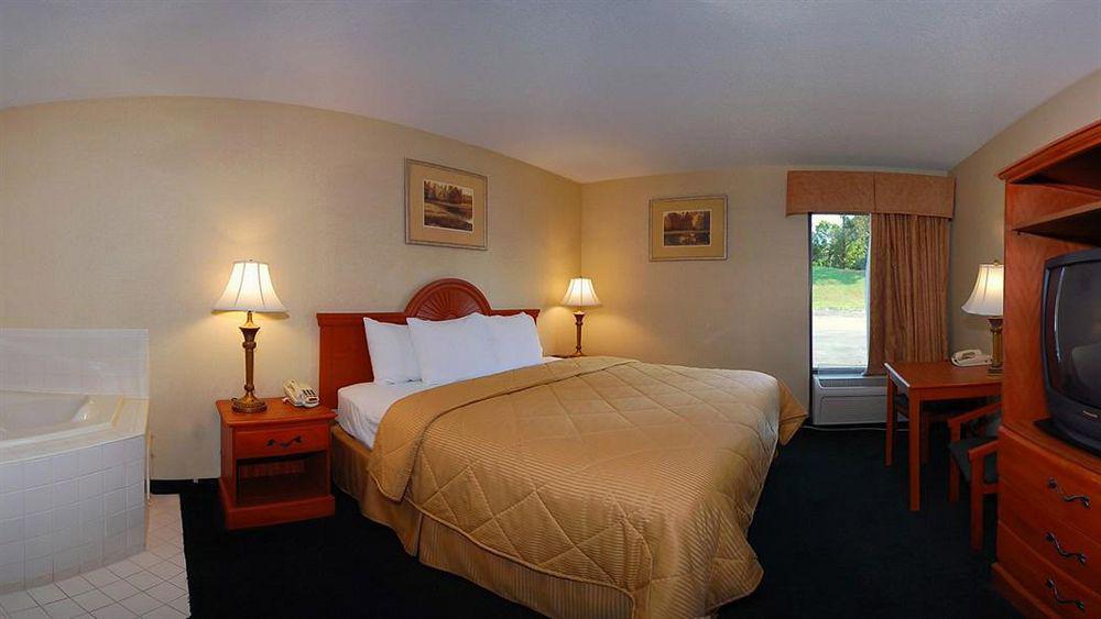 Giles Hotel Inn And Suites Pulaski Esterno foto